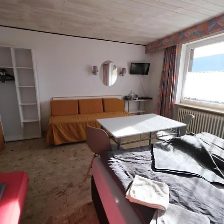 Sonnenmatte מלון